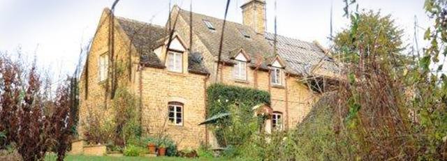 11393159_1598114937125181_3520581866422287891_n country house